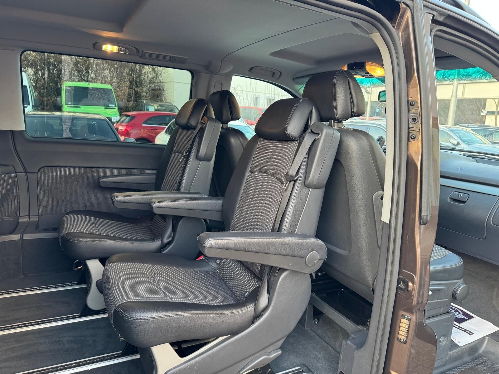 Mercedes-Benz Viano 2.2 CDI BlueEfficiency Edition Aut.*1.Hand foto 17