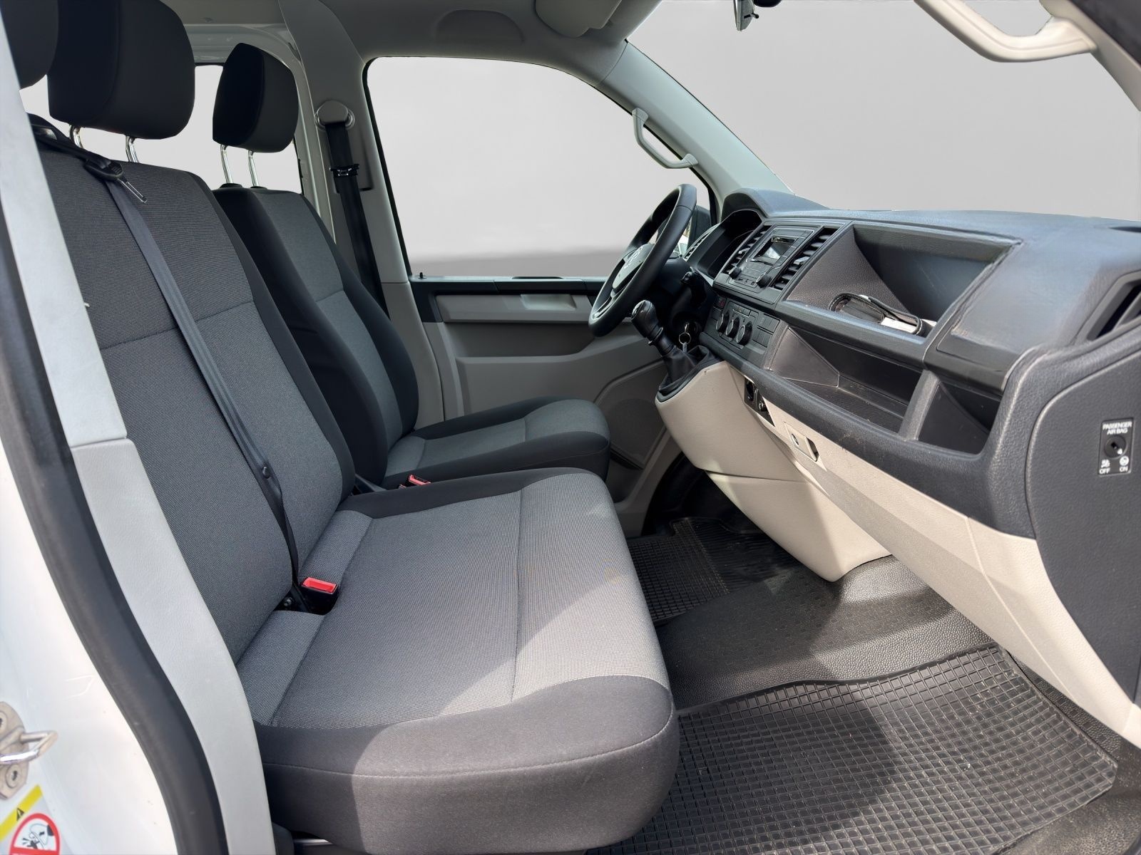Volkswagen T6 Kombi 2.0 TDI AHK KLIMA PDC foto 4