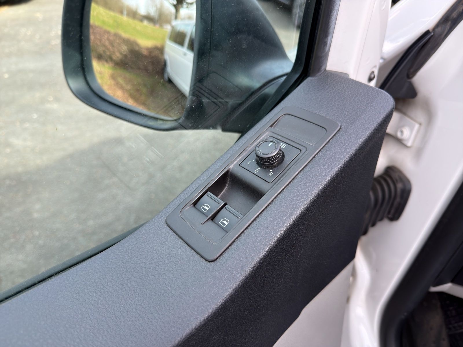 Volkswagen T6 Kombi 2.0 TDI AHK KLIMA PDC foto 8