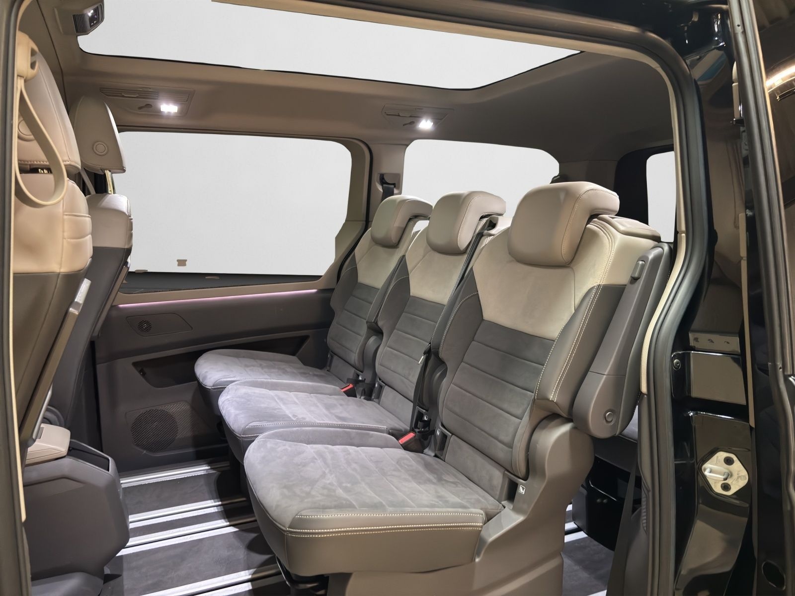 Volkswagen T7 Multivan LÜ 1.4eHybrid Energetic MATRIX PANO foto 14