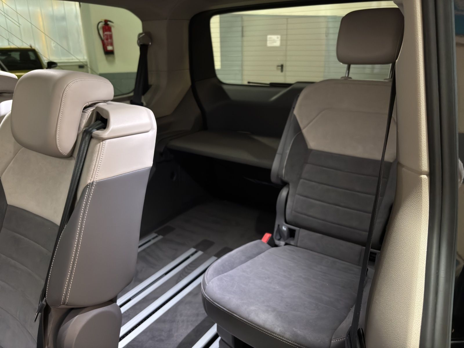 Volkswagen T7 Multivan LÜ 1.4eHybrid Energetic MATRIX PANO foto 16