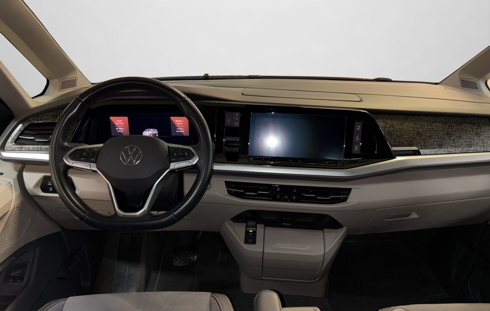 Volkswagen T7 Multivan LÜ 1.4eHybrid Energetic MATRIX PANO foto 3