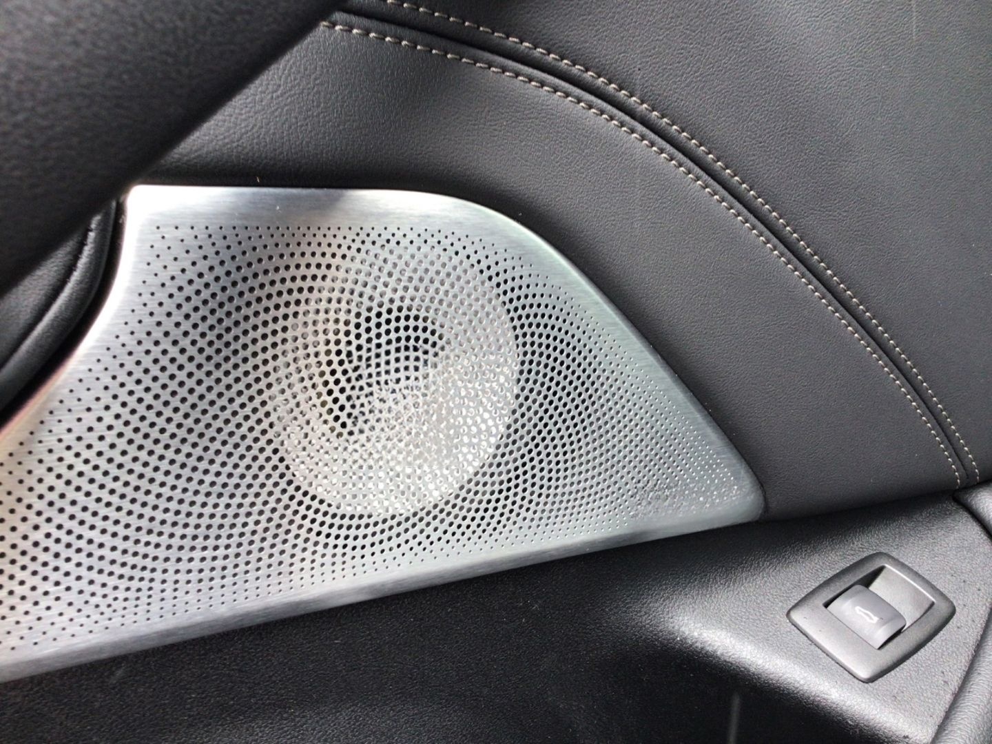 BMW M550 i xDrive AHK/ACC/GSD/Standhzg/BowersWilkins foto 13