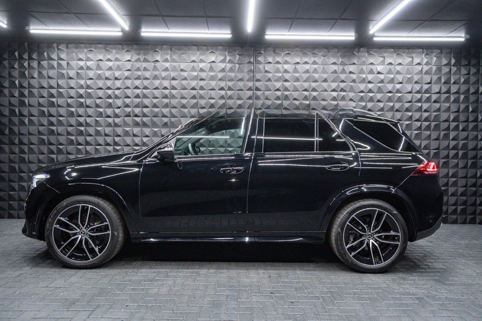 Mercedes-Benz GLE 400d AMG 4Matic Airmatic Pano foto 5