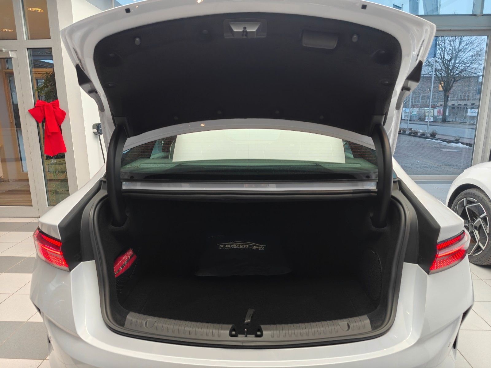 BYD SEAL Comfort Tageszulassung foto 6