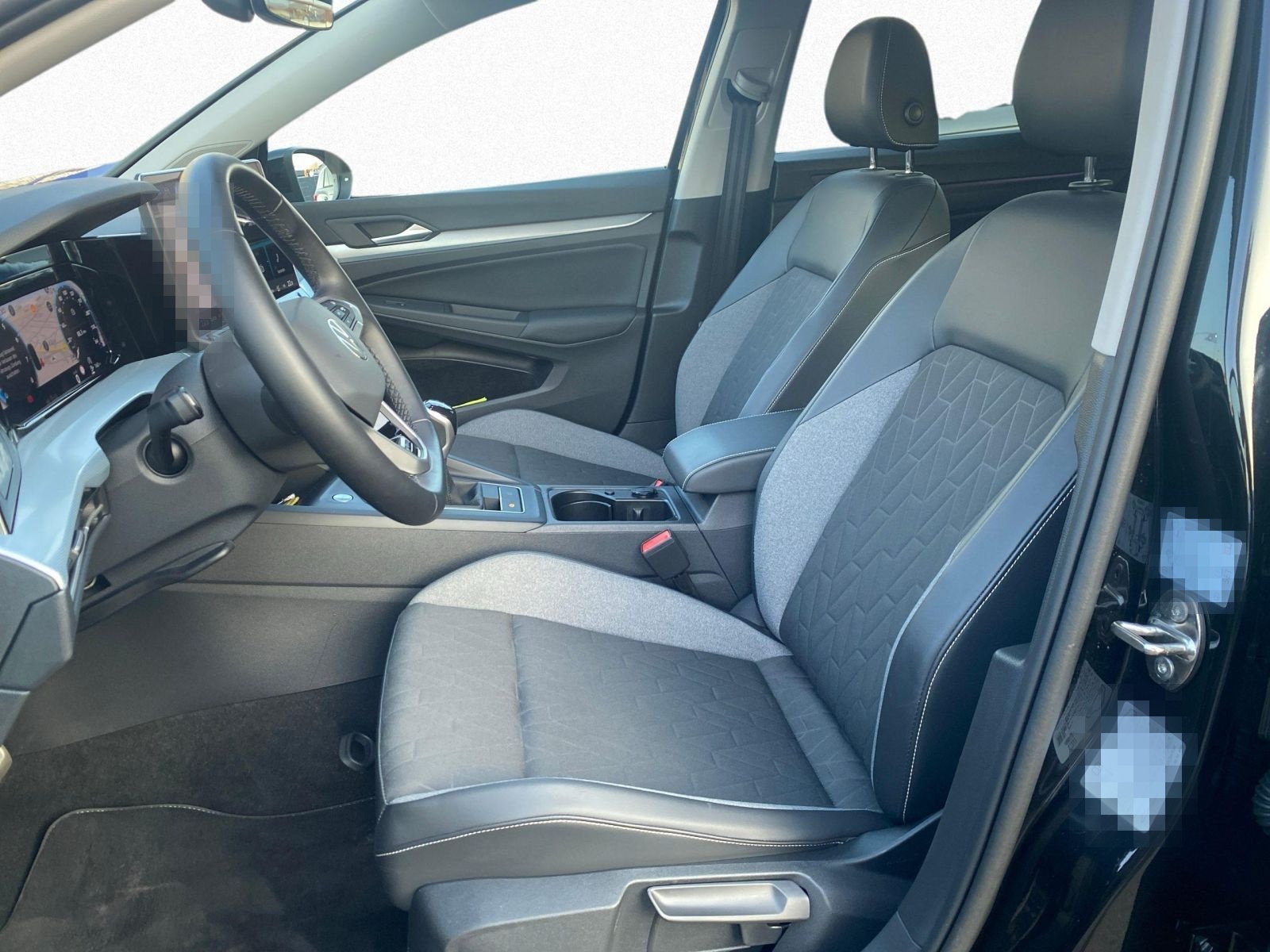 Volkswagen Golf VIII Variant 1.5 TSI Goal Navi AHK LED RFK foto 8