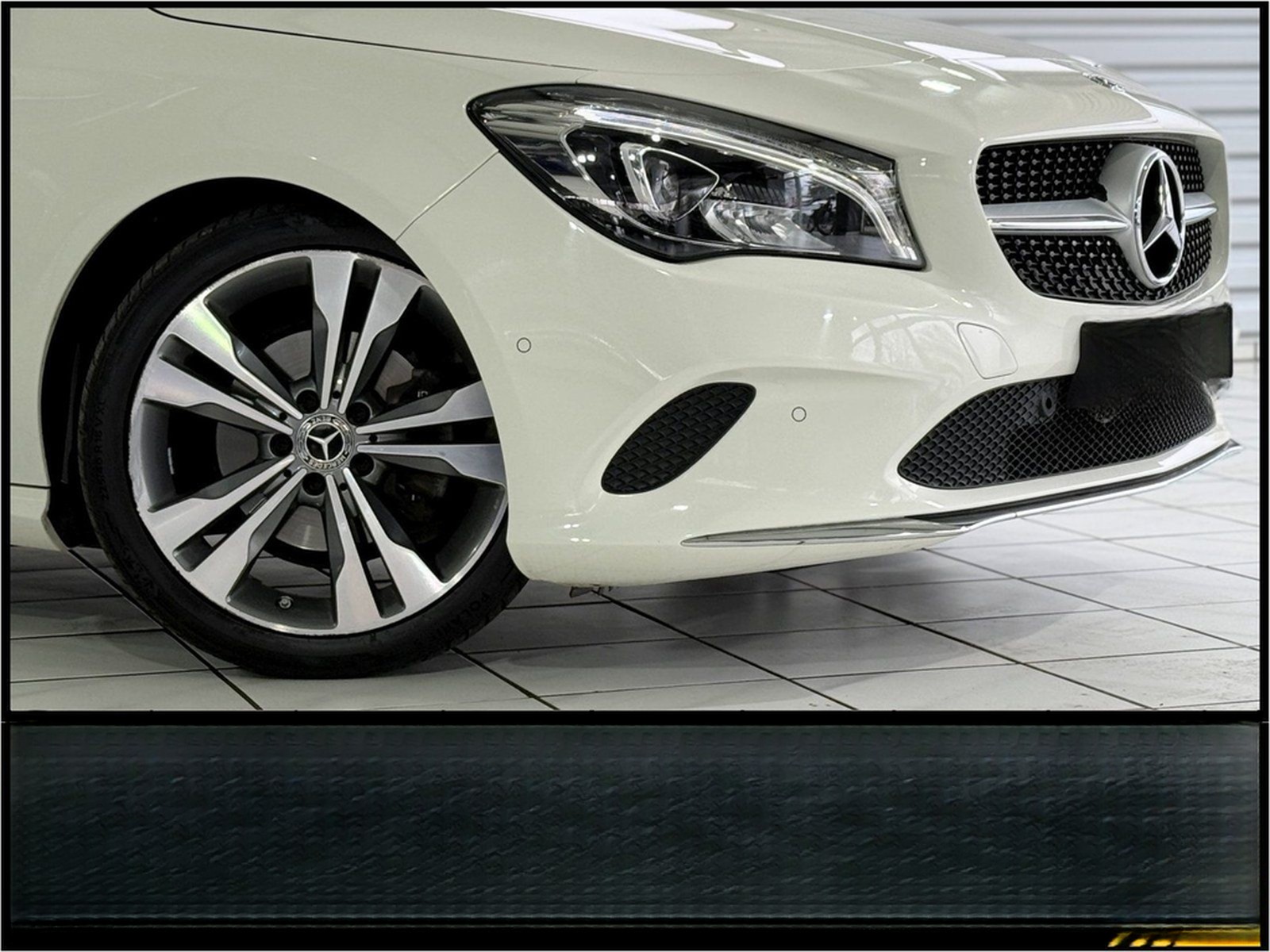 Mercedes-Benz CLA 180 Coupe Urban PDC Navi LED NotbremsAssyst  foto 2