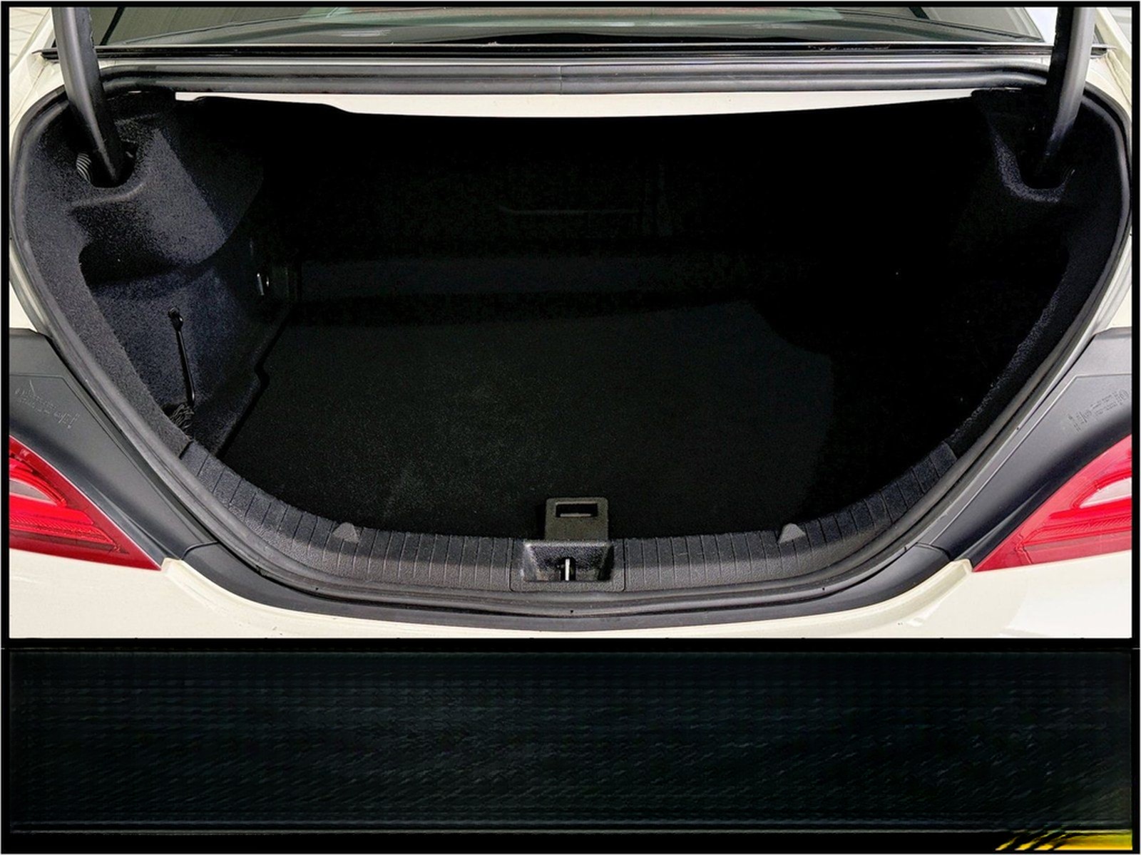 Mercedes-Benz CLA 180 Coupe Urban PDC Navi LED NotbremsAssyst  foto 15