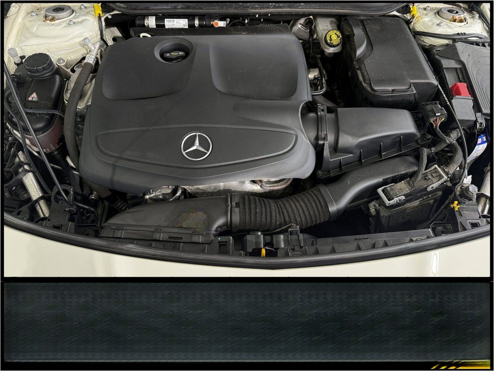 Mercedes-Benz CLA 180 Coupe Urban PDC Navi LED NotbremsAssyst  foto 16