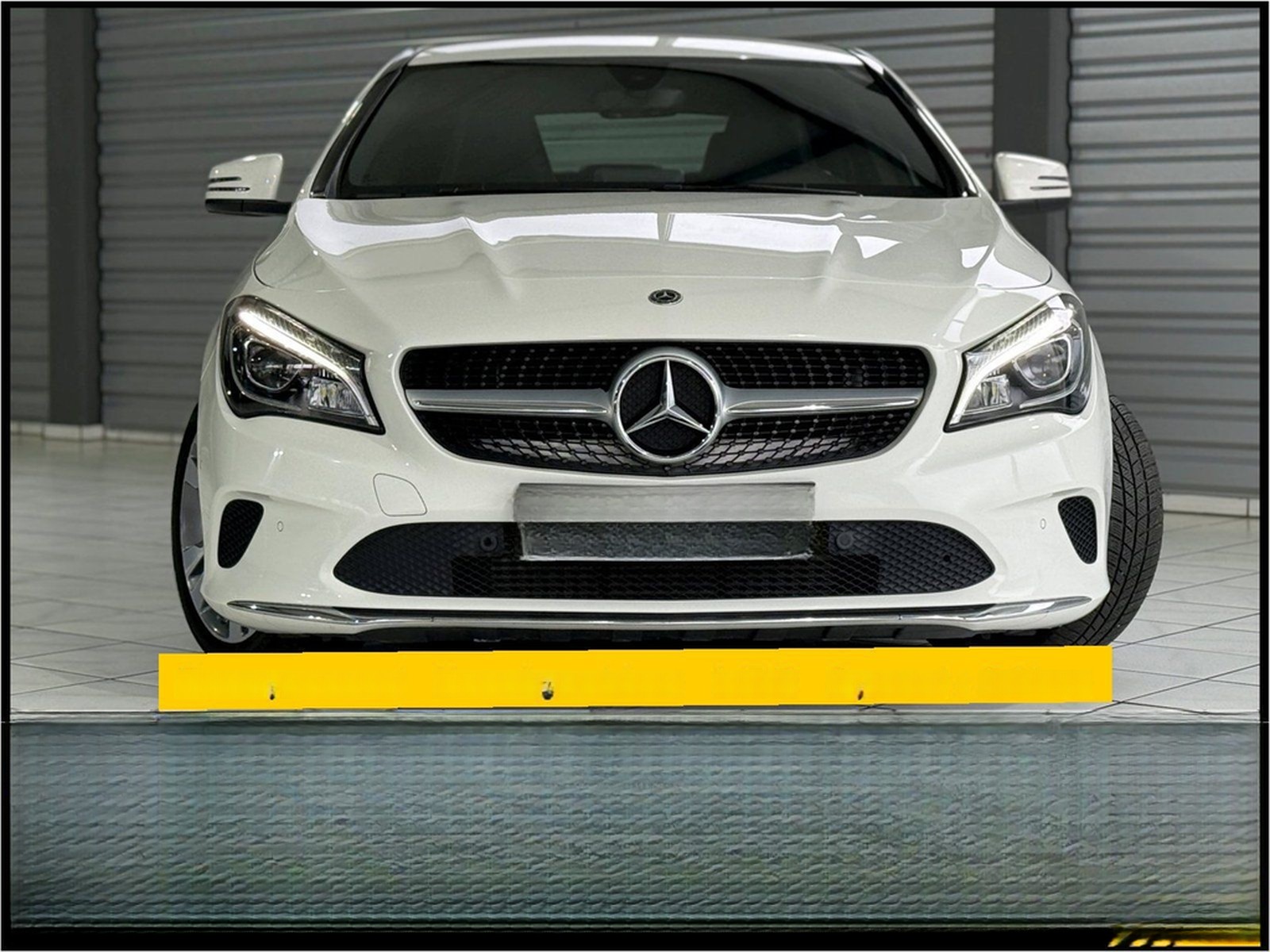 Mercedes-Benz CLA 180 Coupe Urban PDC Navi LED NotbremsAssyst  foto 3