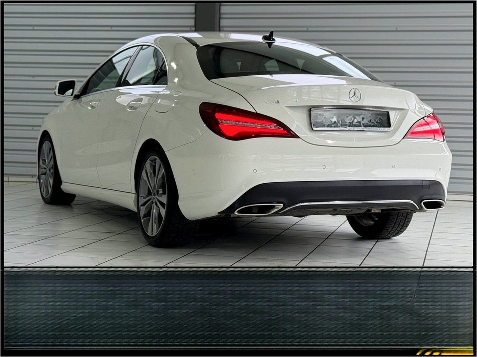 Mercedes-Benz CLA 180 Coupe Urban PDC Navi LED NotbremsAssyst  foto 21