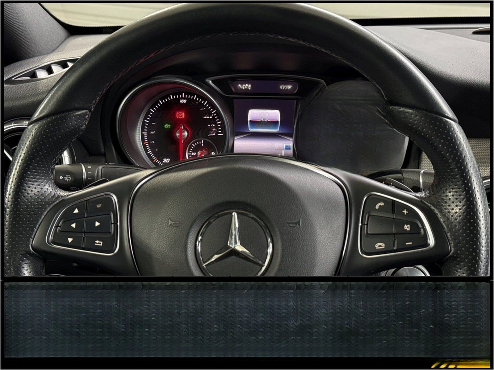 Mercedes-Benz CLA 180 Coupe Urban PDC Navi LED NotbremsAssyst  foto 24