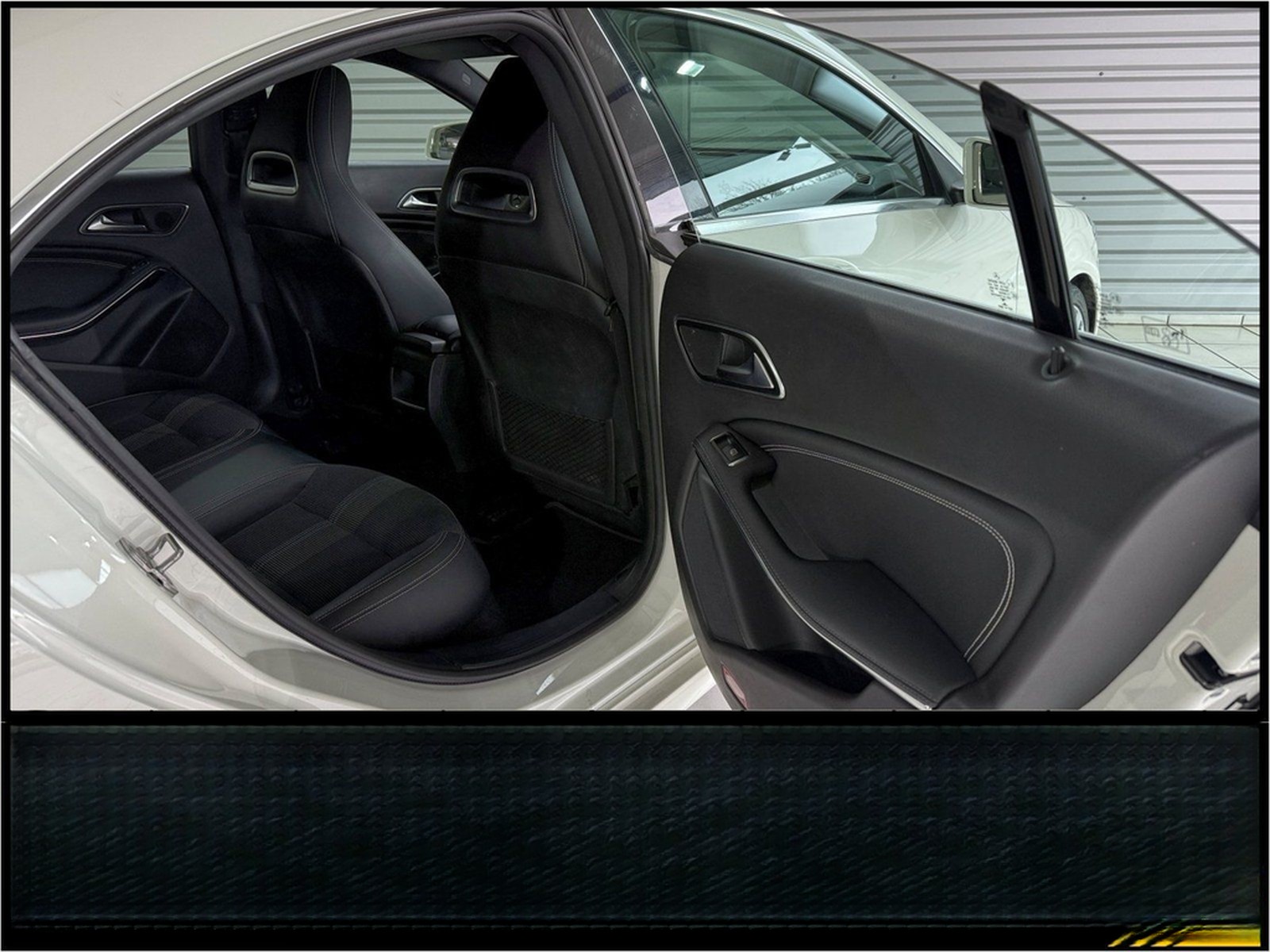 Mercedes-Benz CLA 180 Coupe Urban PDC Navi LED NotbremsAssyst  foto 27