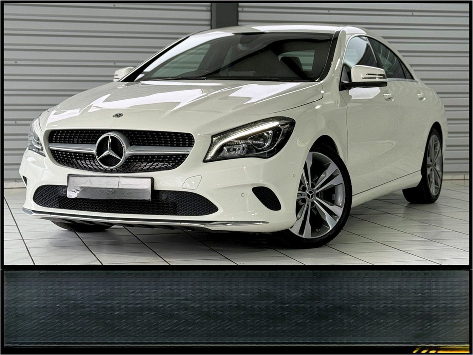 Mercedes-Benz CLA 180 Coupe Urban PDC Navi LED NotbremsAssyst  foto 29