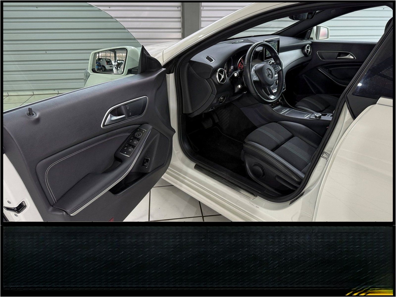 Mercedes-Benz CLA 180 Coupe Urban PDC Navi LED NotbremsAssyst  foto 9