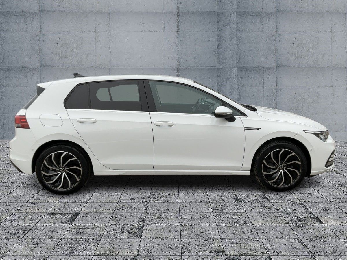 Volkswagen Golf VIII 1.5 TSI STYLE 5JG+ACC+AHK+NAVI+APP+SHZ foto 7