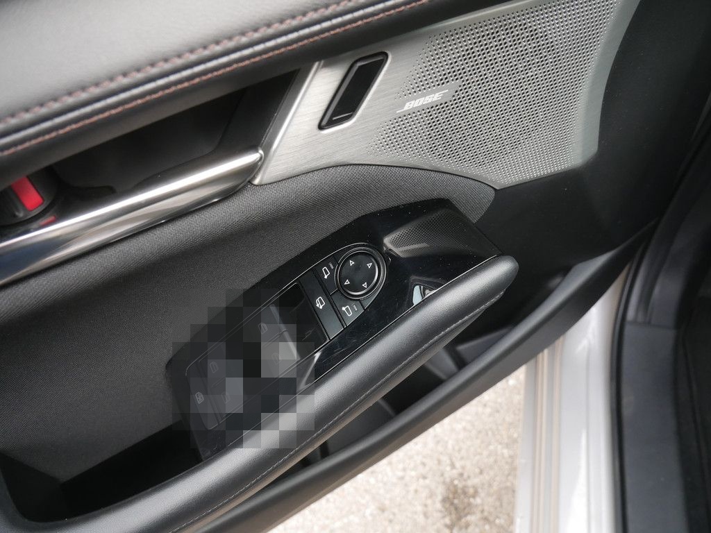 Mazda 3 e-SKYACTIV G 140 Exclusive-Line foto 10
