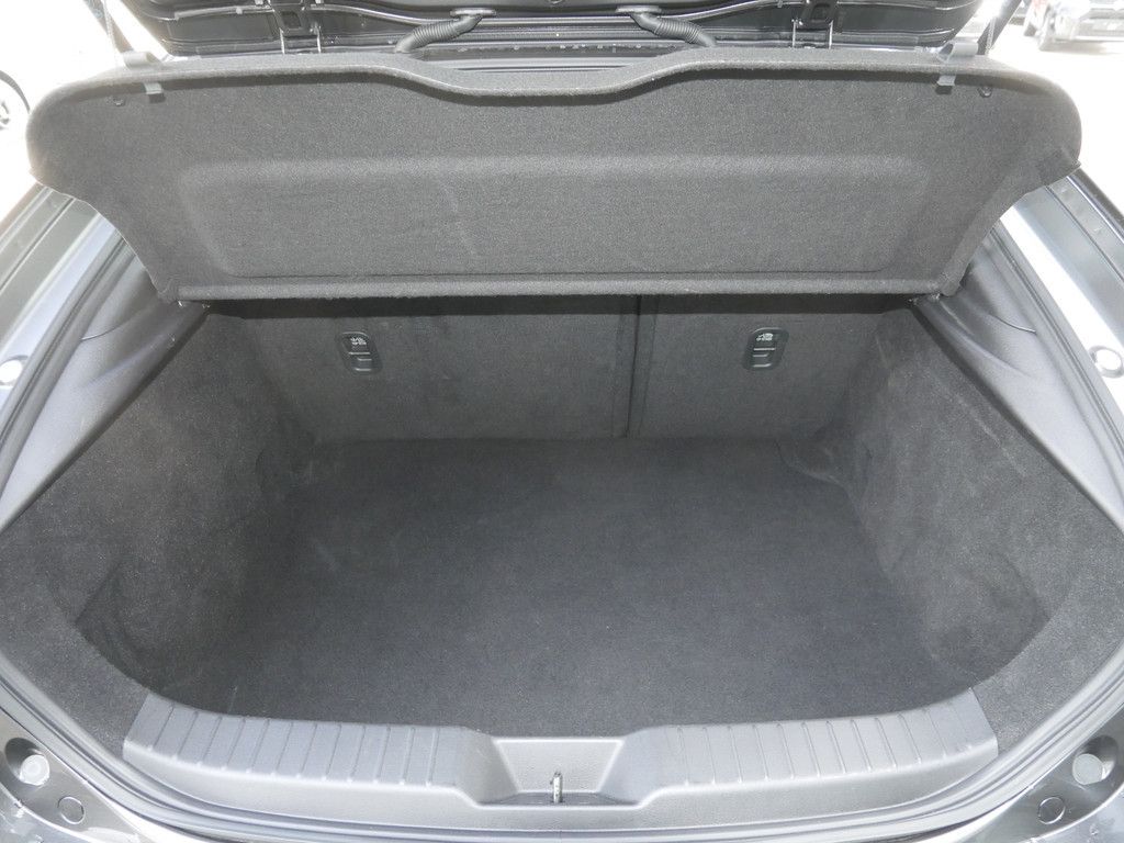 Mazda 3 e-SKYACTIV G 140 Center-Line foto 21