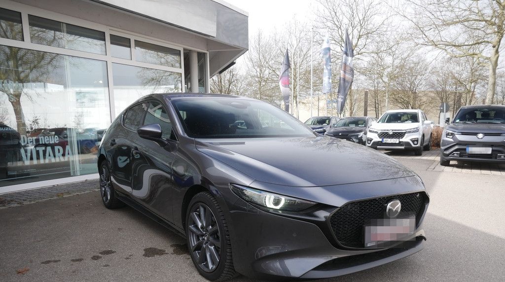 Mazda 3 e-SKYACTIV G 140 Center-Line foto 4