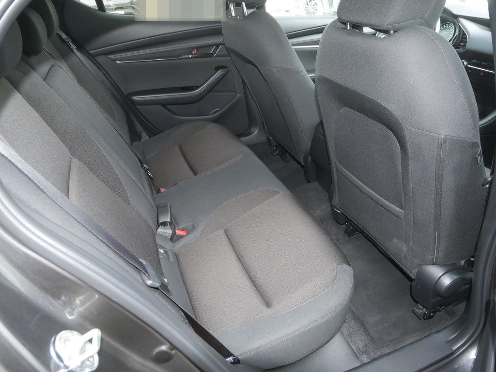 Mazda 3 e-SKYACTIV G 140 Center-Line foto 9