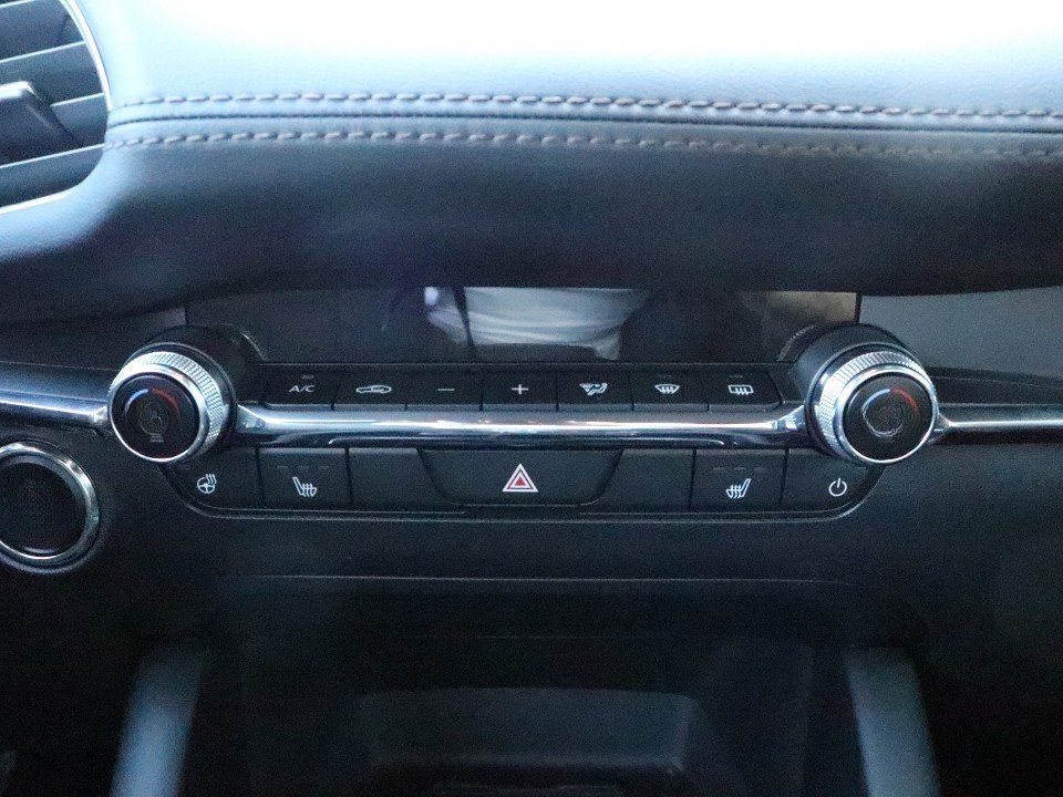 Mazda 3 M-Hybrid G-140 Exclusive-Line Allwetter NAVI 3 foto 14
