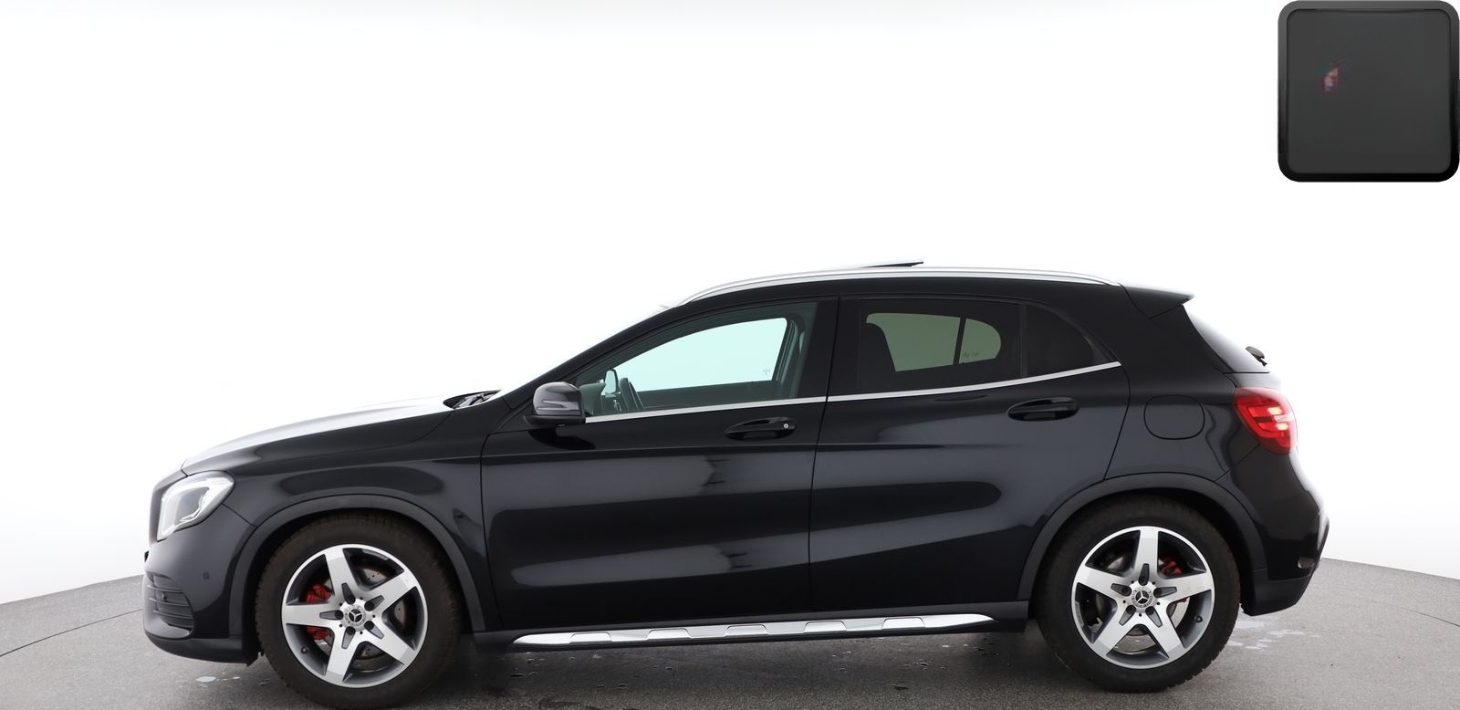Mercedes-Benz GLA 250 4M AMG KAMERA,TOTWINKEL,PANORAMA,18ZOLL foto 2