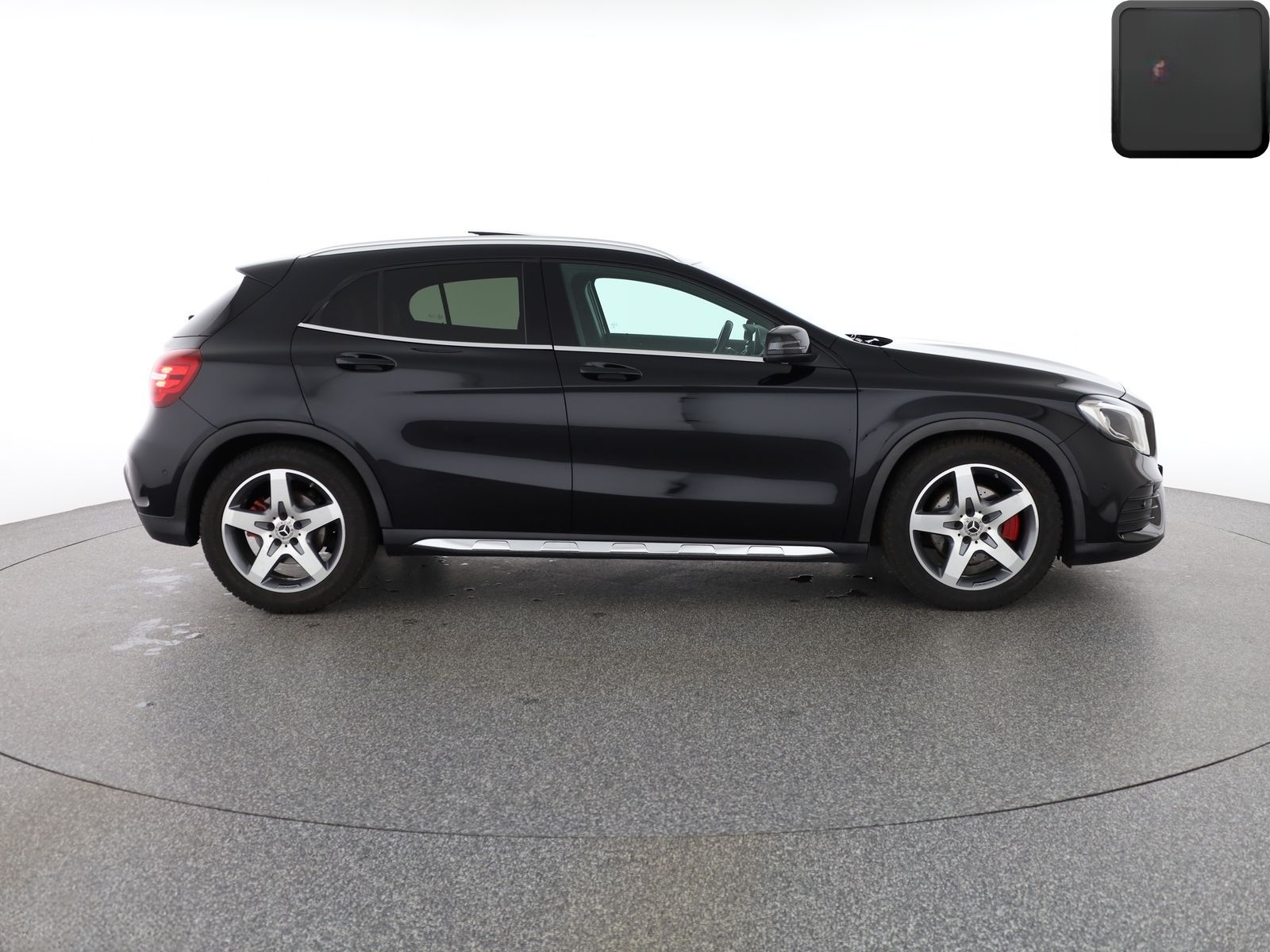 Mercedes-Benz GLA 250 4M AMG KAMERA,TOTWINKEL,PANORAMA,18ZOLL foto 6