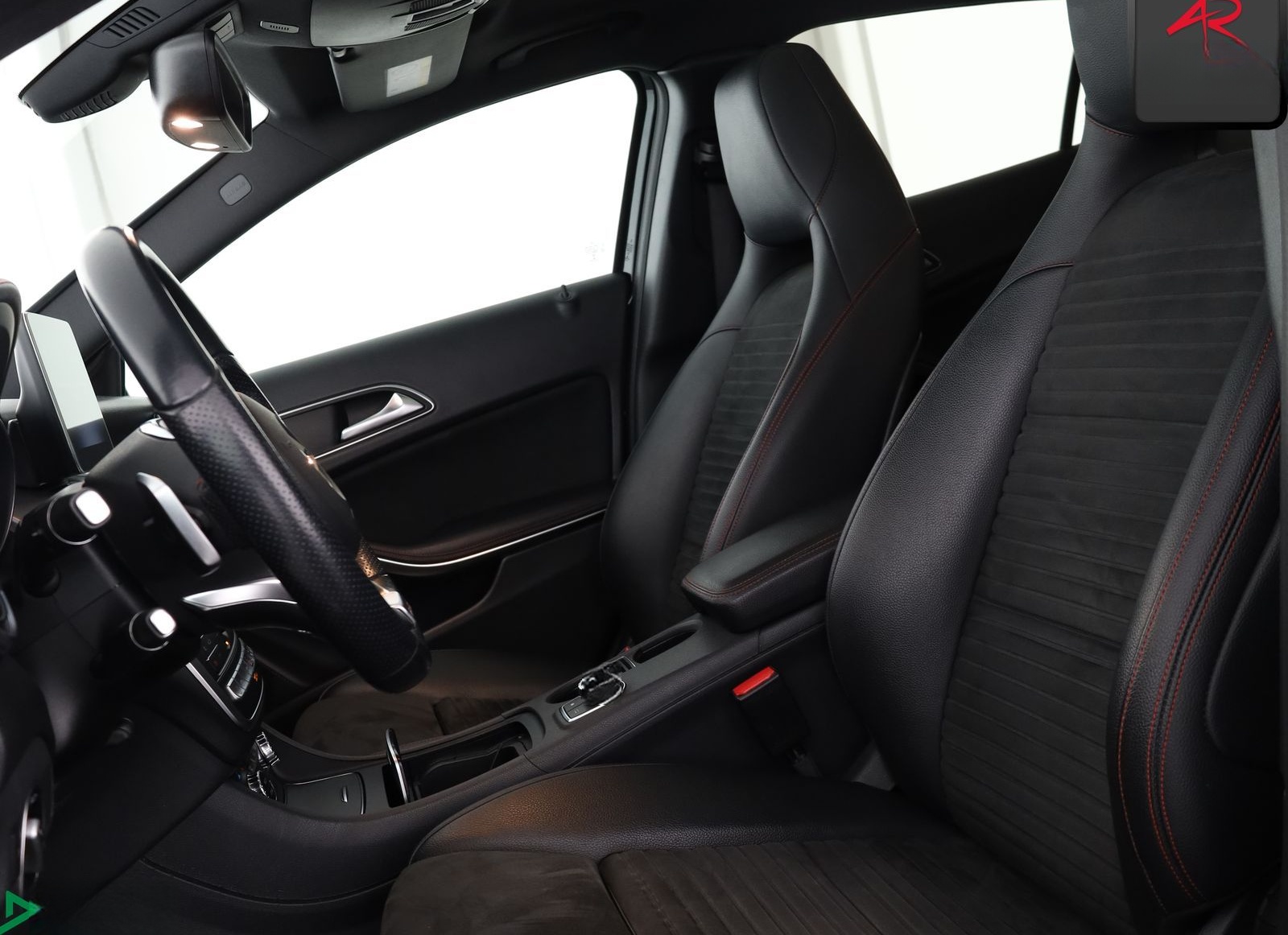 Mercedes-Benz GLA 250 4M AMG KAMERA,TOTWINKEL,PANORAMA,18ZOLL foto 10