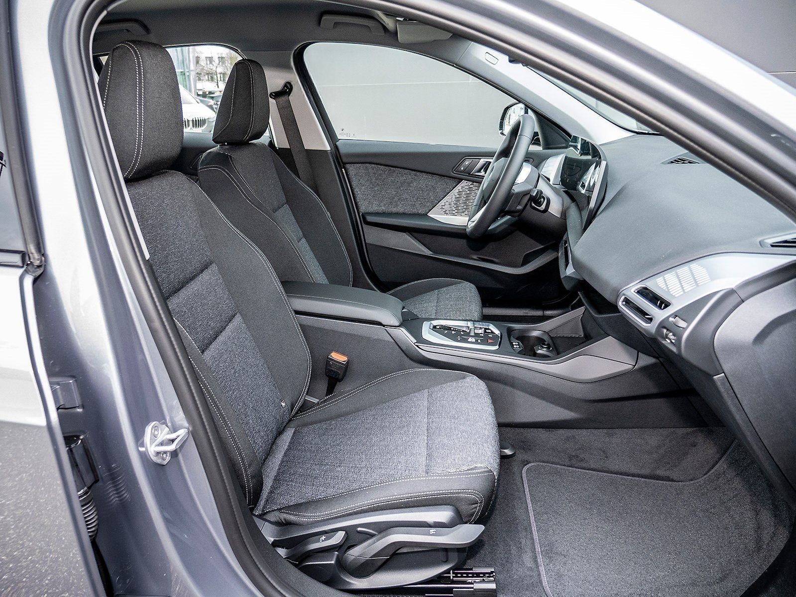 BMW 120 SPRING DEAL mit 9.320 EUR Ersparnis! foto 4