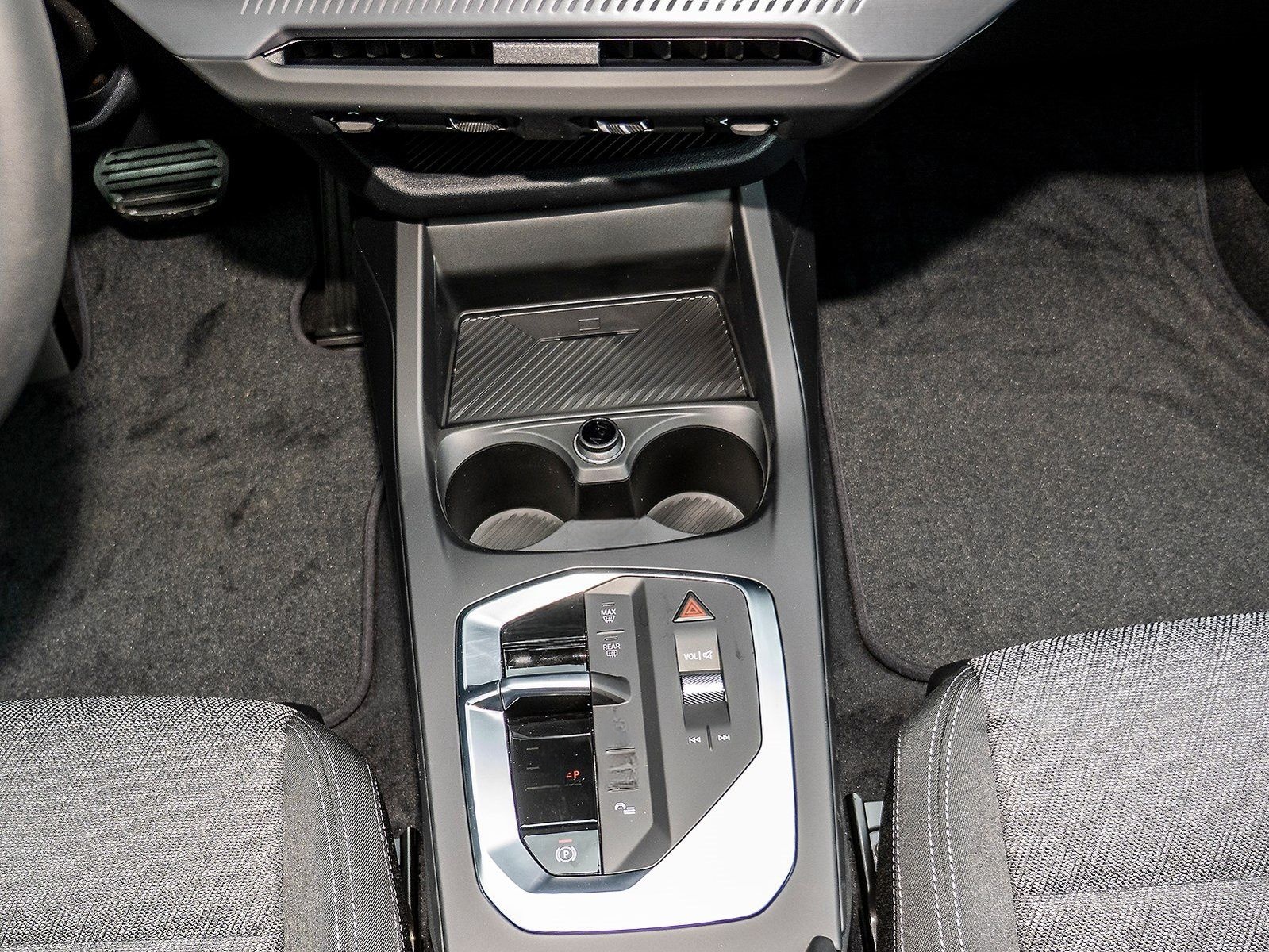 BMW 120 SPRING DEAL mit 9.320 EUR Ersparnis! foto 8
