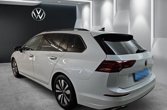 Volkswagen Golf VIII Variant 1.5eTSI DSG Goal AHK REAR VIEW foto 12