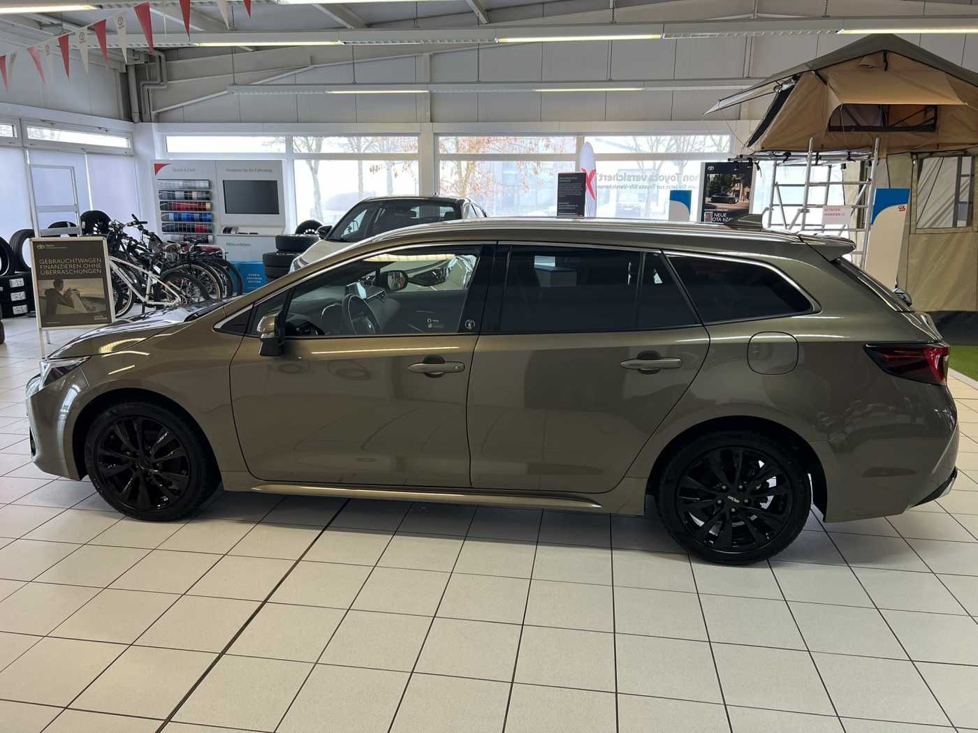 Toyota Corolla Touring Sports Team D foto 3