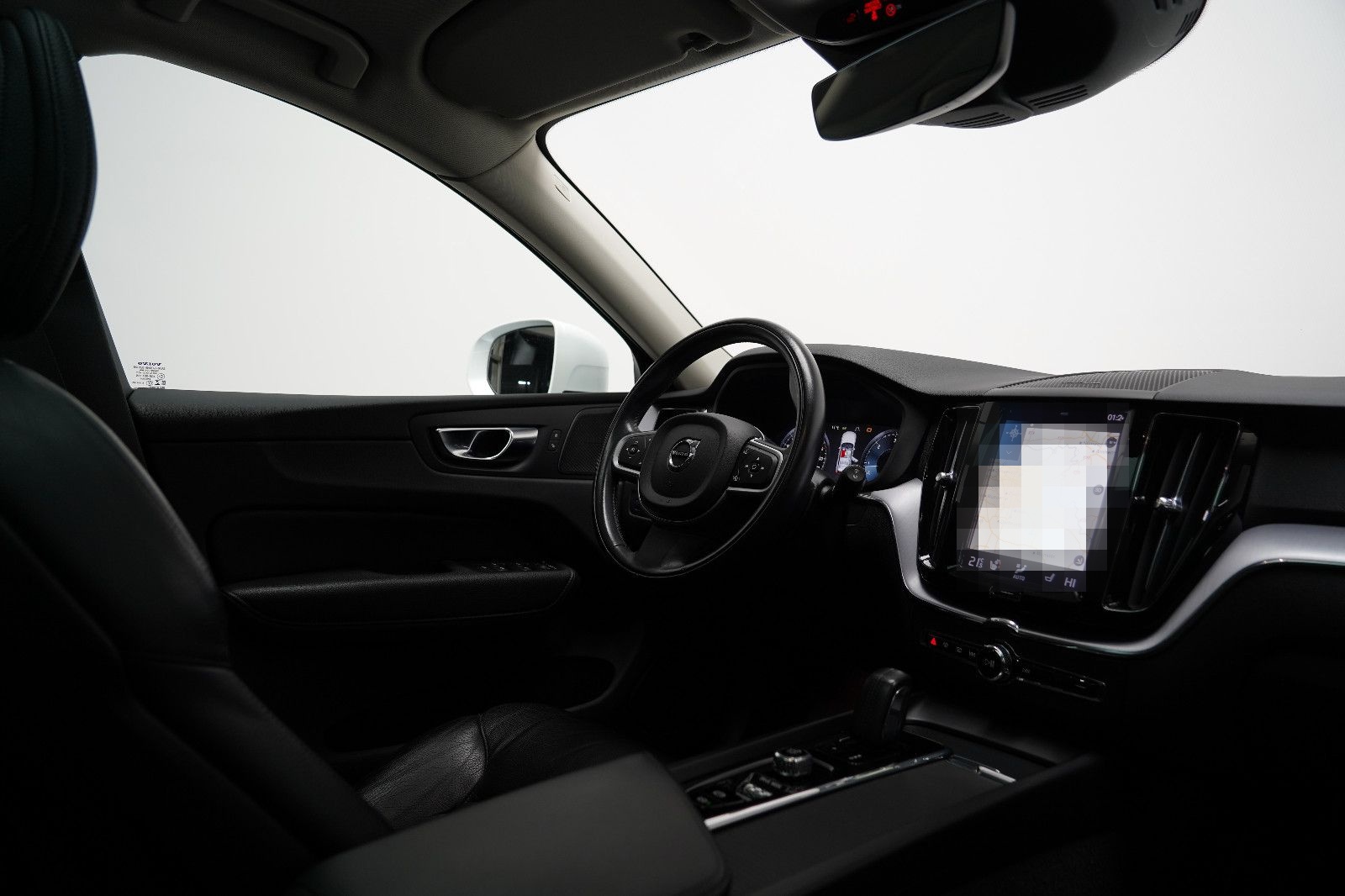 Volvo XC60 B4 D AWD MomentumPro R-Kamera H&K PANO DAB foto 18