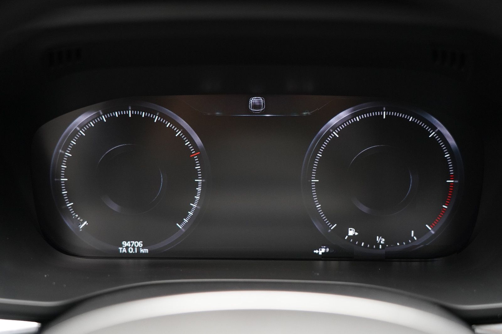 Volvo XC60 B4 D AWD MomentumPro R-Kamera H&K PANO DAB foto 25