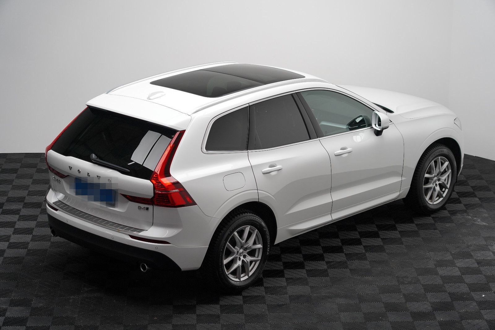 Volvo XC60 B4 D AWD MomentumPro R-Kamera H&K PANO DAB foto 10