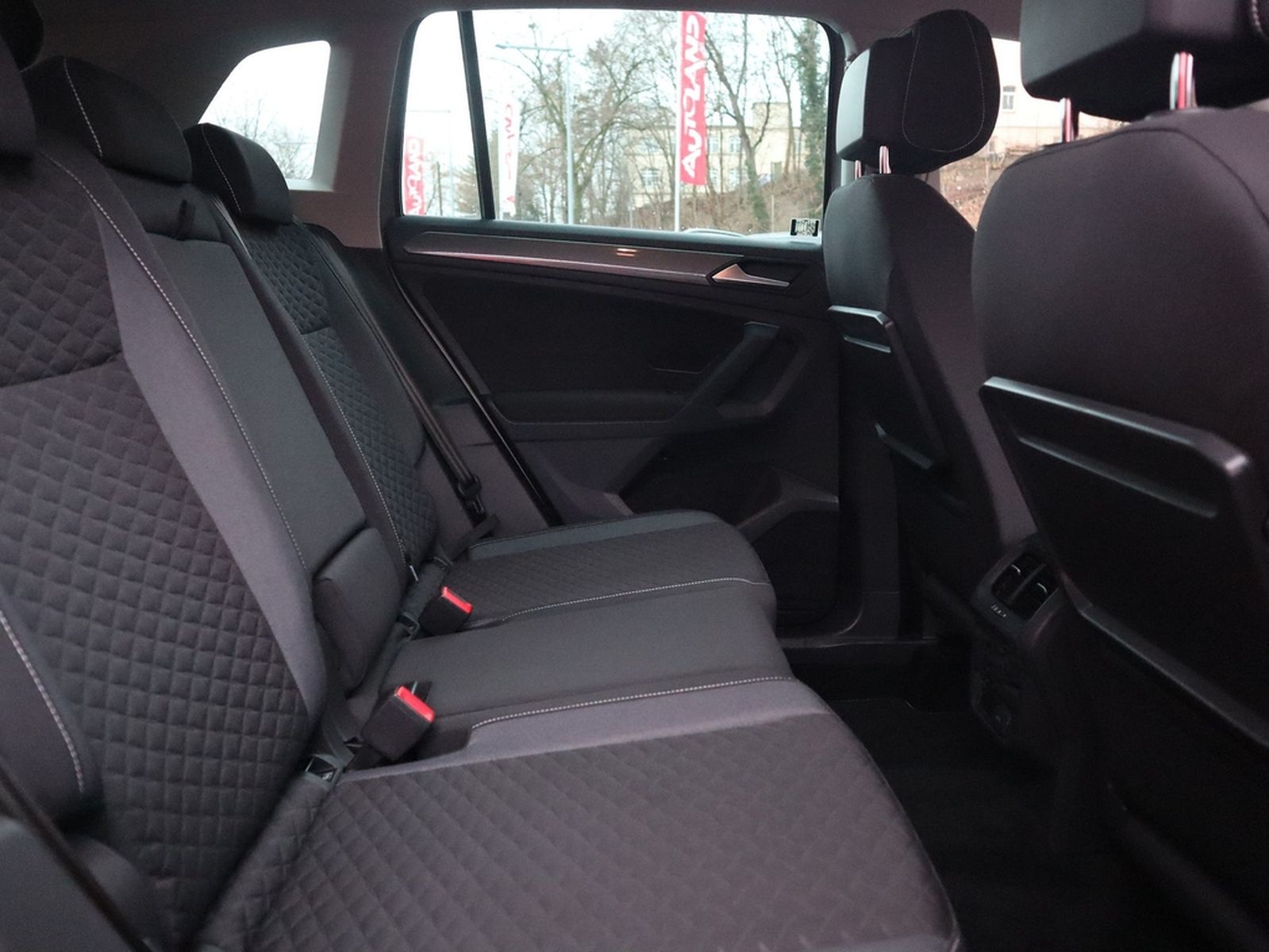 Volkswagen Tiguan 1.5 16V TSI Join LED Navi ACC PDC AHK foto 33