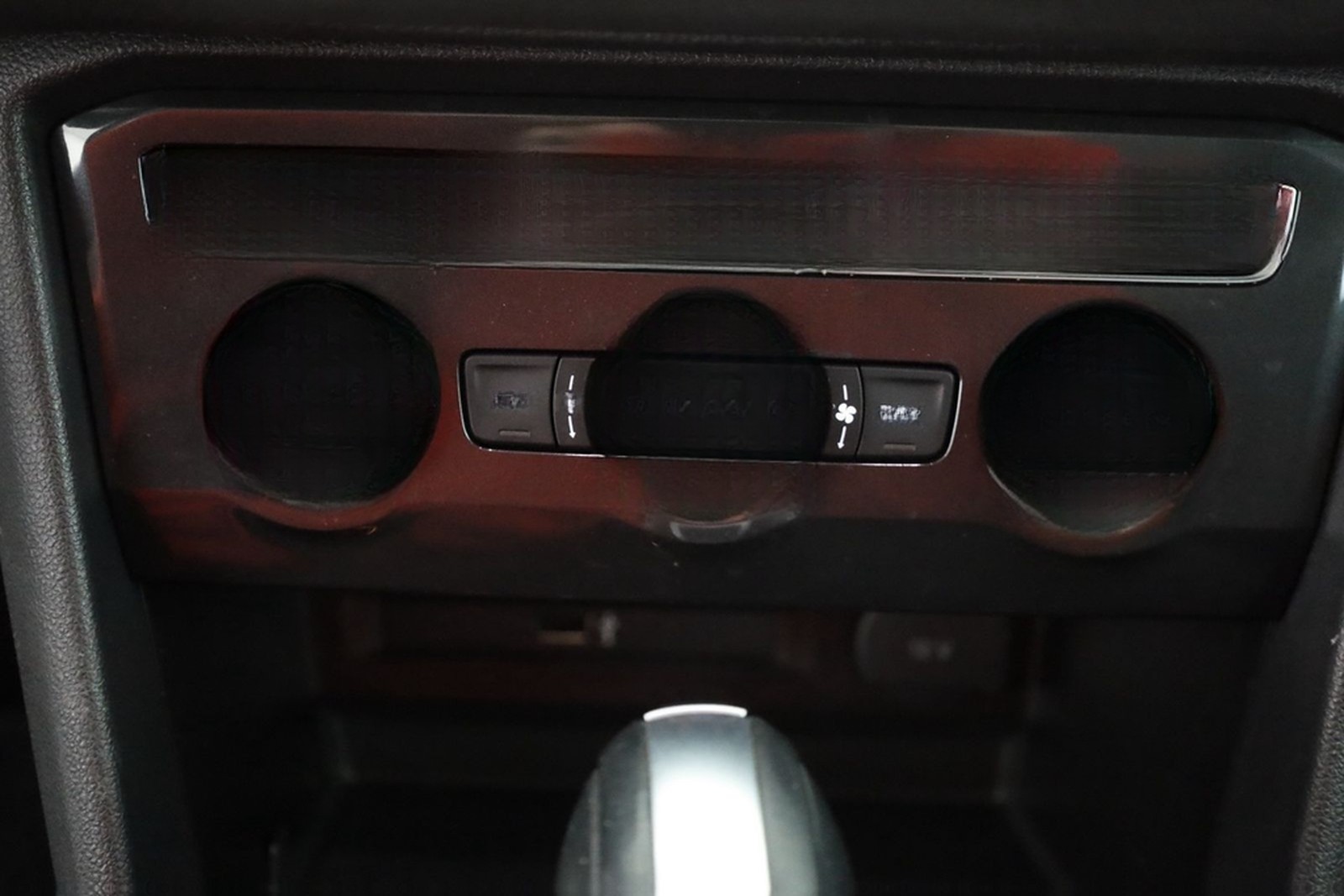 Volkswagen Tiguan 1.5 TSI DSG Highline LED Navi ACC USB foto 12
