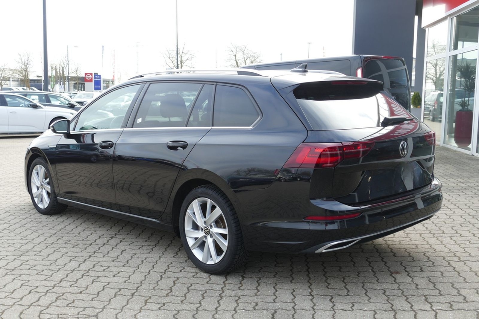 Volkswagen Golf VIII Variant Style Matrix Kamera AHK Standh foto 3