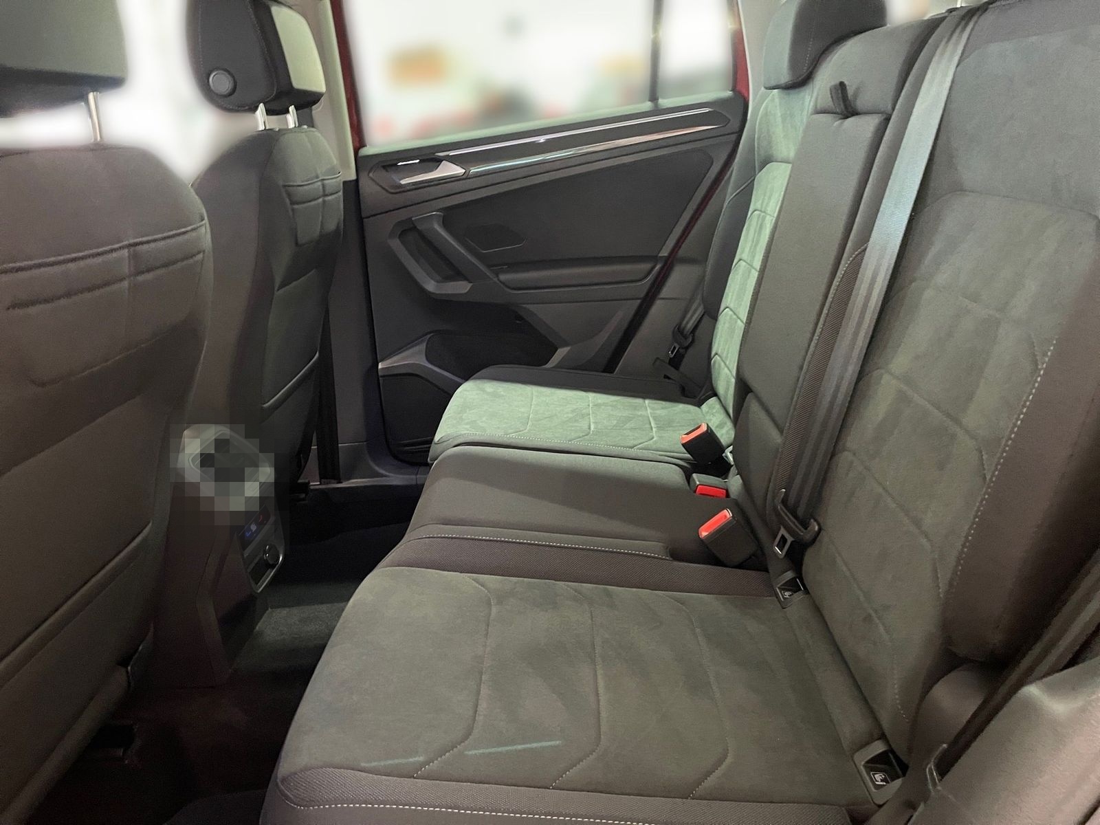 Volkswagen Tiguan 2.0 TDI Elegance *AHK*MATRIX*PDC*NAVI* foto 15