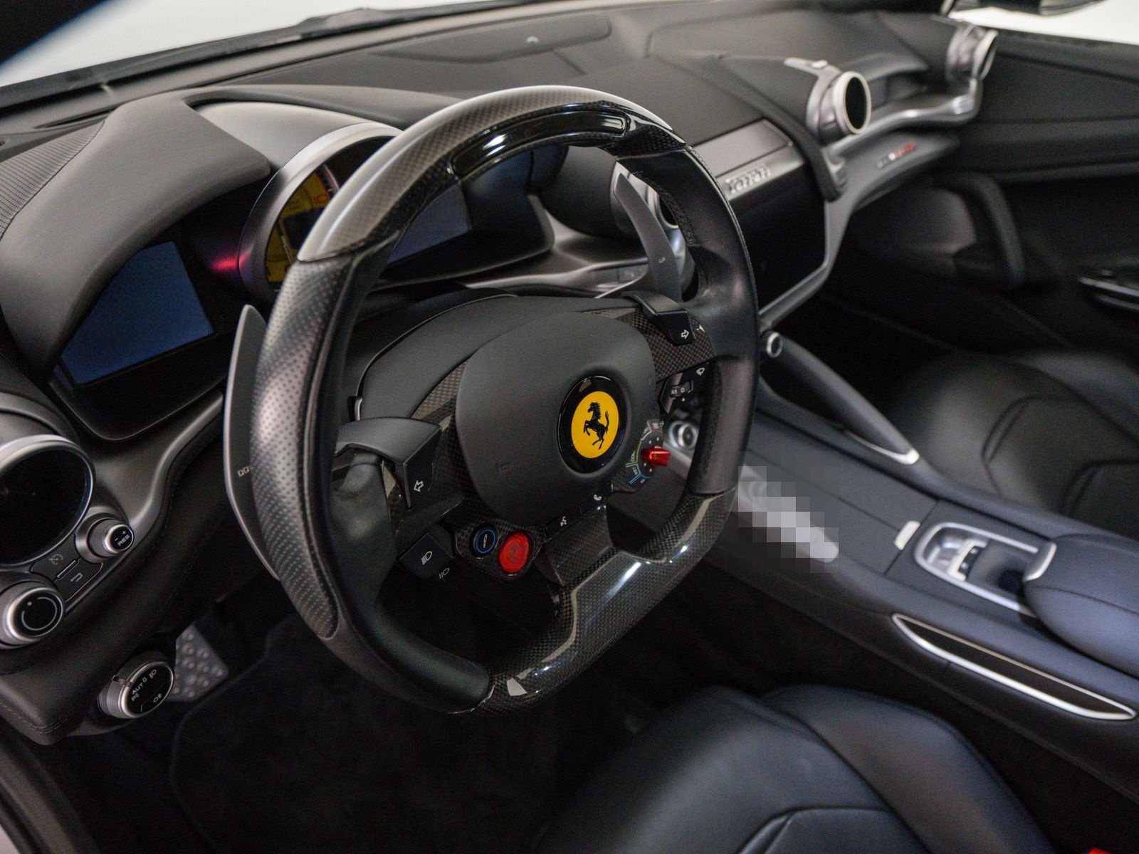 Ferrari GTC4Lusso foto 21