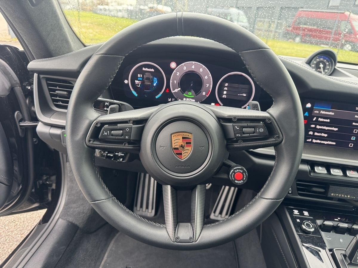 Porsche 992.2 GTS+SportDesign+InnoDrive+Bose+Pano+Cluble foto 9