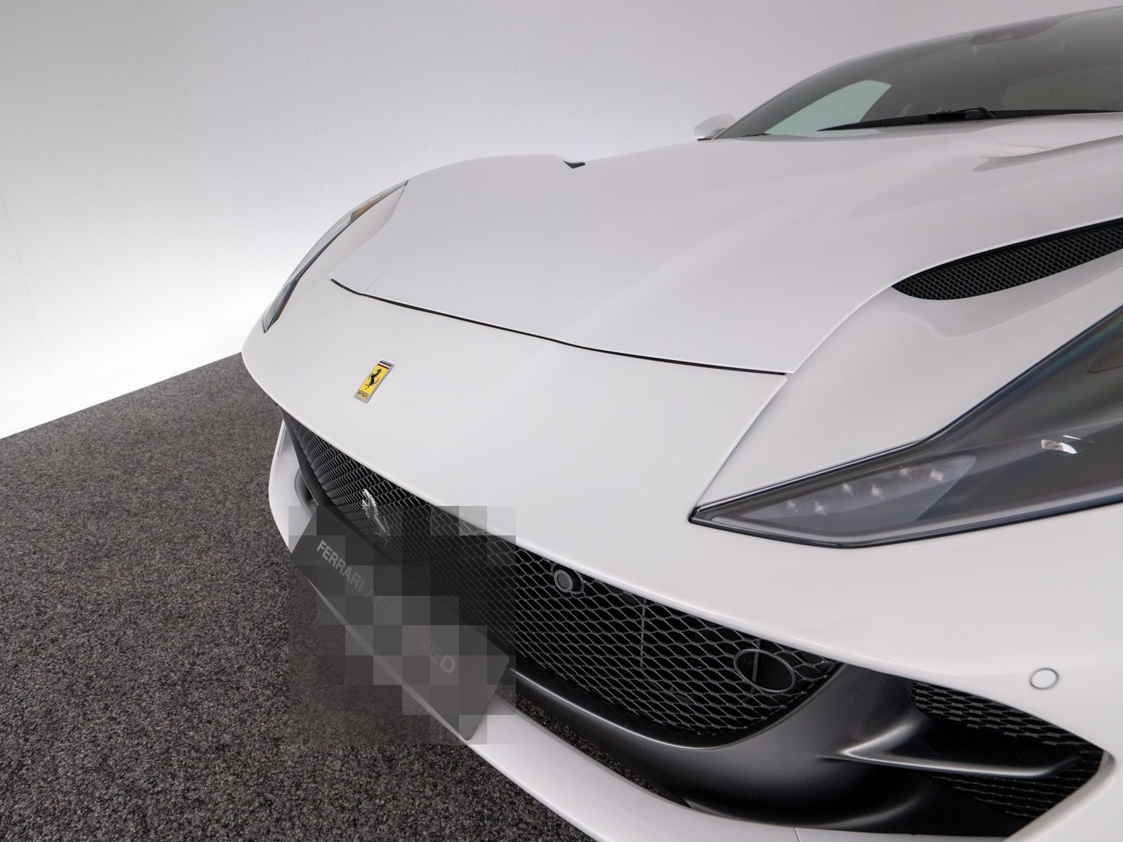 Ferrari 812 Superfast FERRARI SINGEN foto 13