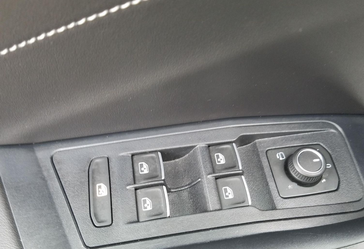 Volkswagen T-Roc 1.5 TSI, Style, App-Connect, Klima, LED... foto 15