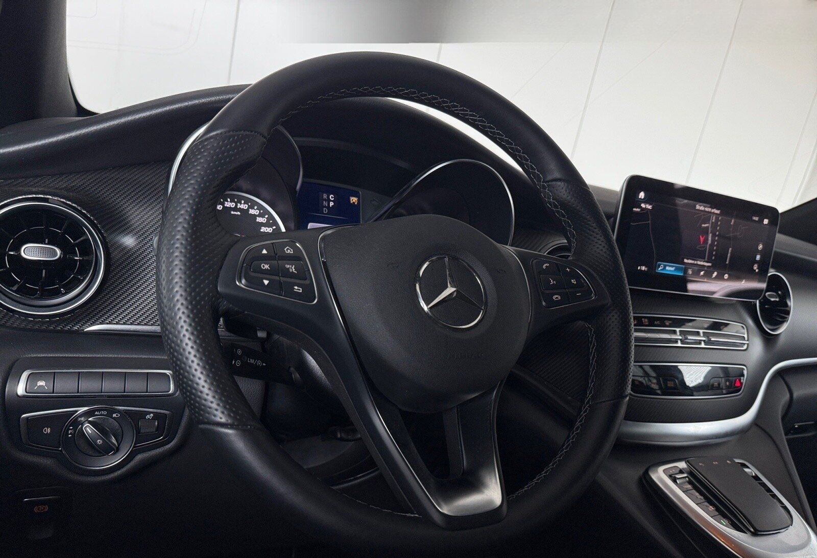 Mercedes-Benz V 250 d AMG-Line el-Tür. LED Kamera 7-Si. Night foto 9