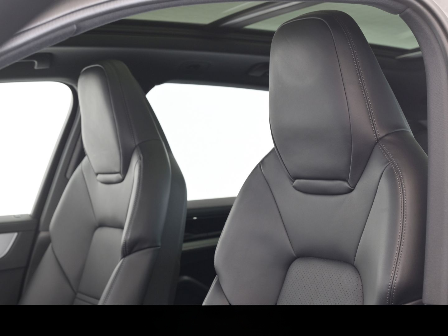 Porsche Cayenne E-Hybrid kreide AHK PANO LUFT Bose Surro foto 15