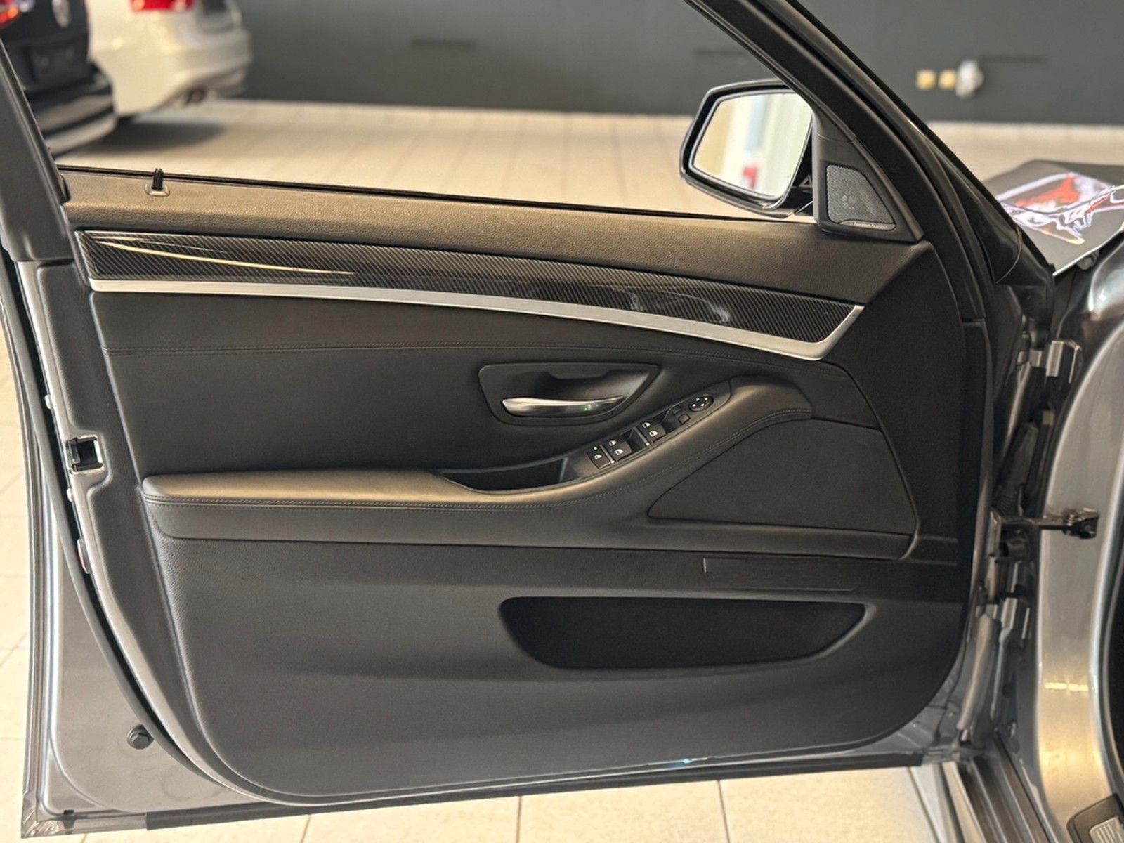 BMW 535i M Paket Vollausstattung Carbon Top Zustand foto 18