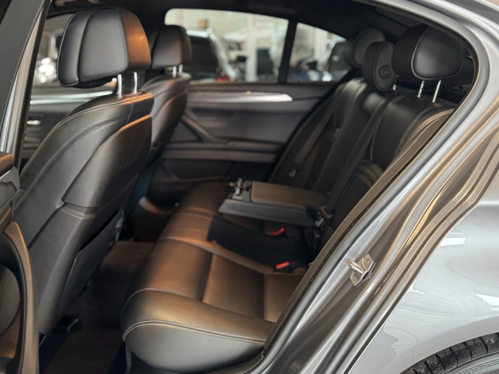 BMW 535i M Paket Vollausstattung Carbon Top Zustand foto 23