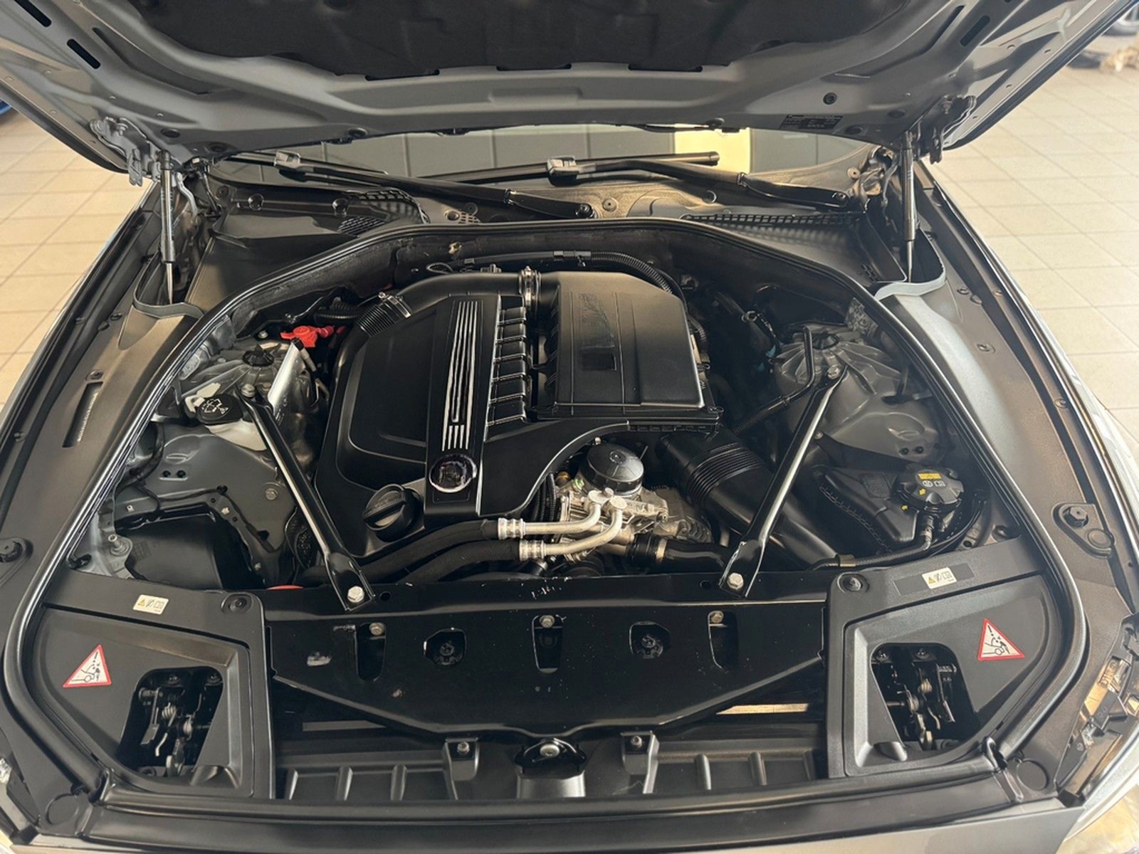 BMW 535i M Paket Vollausstattung Carbon Top Zustand foto 29