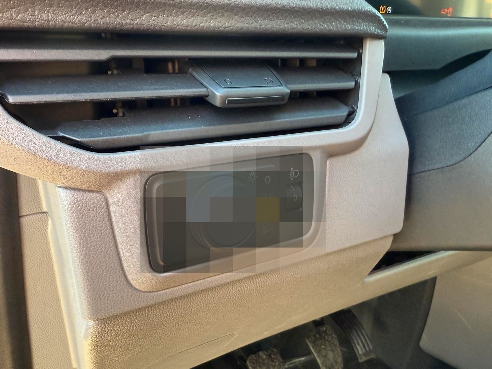 Volkswagen T7 Kombi 2.0 TDI 150 L2 LED DigC Keyl PDC TEM... foto 7