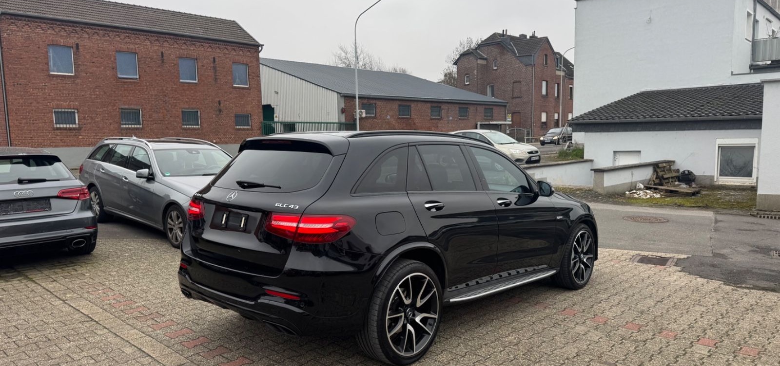 Mercedes-Benz GLC 43 AMG 4Matic 9G Tronic Nightpaket Burmester foto 4